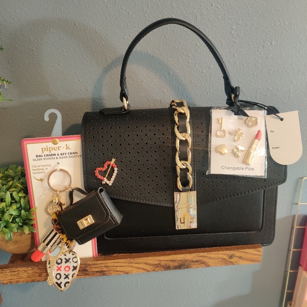 Aldo Top Handle Black Bag Gold Chain Changeable Pins Valentine's Day Charm Nwt